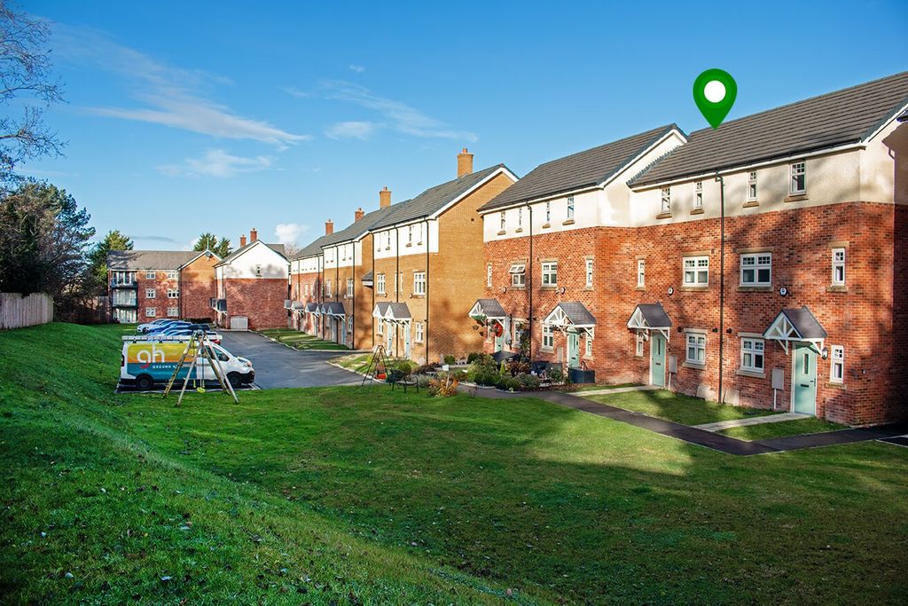 Property photo 2 of 16 4725732