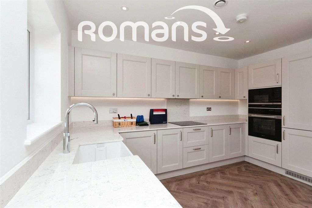 Property photo 3 of 10 Property Image