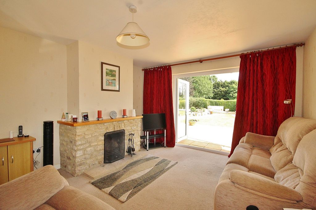 Property photo 2 of 22