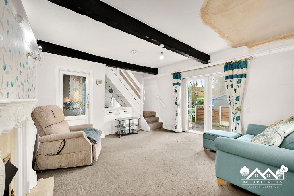 Property photo 2 of 22