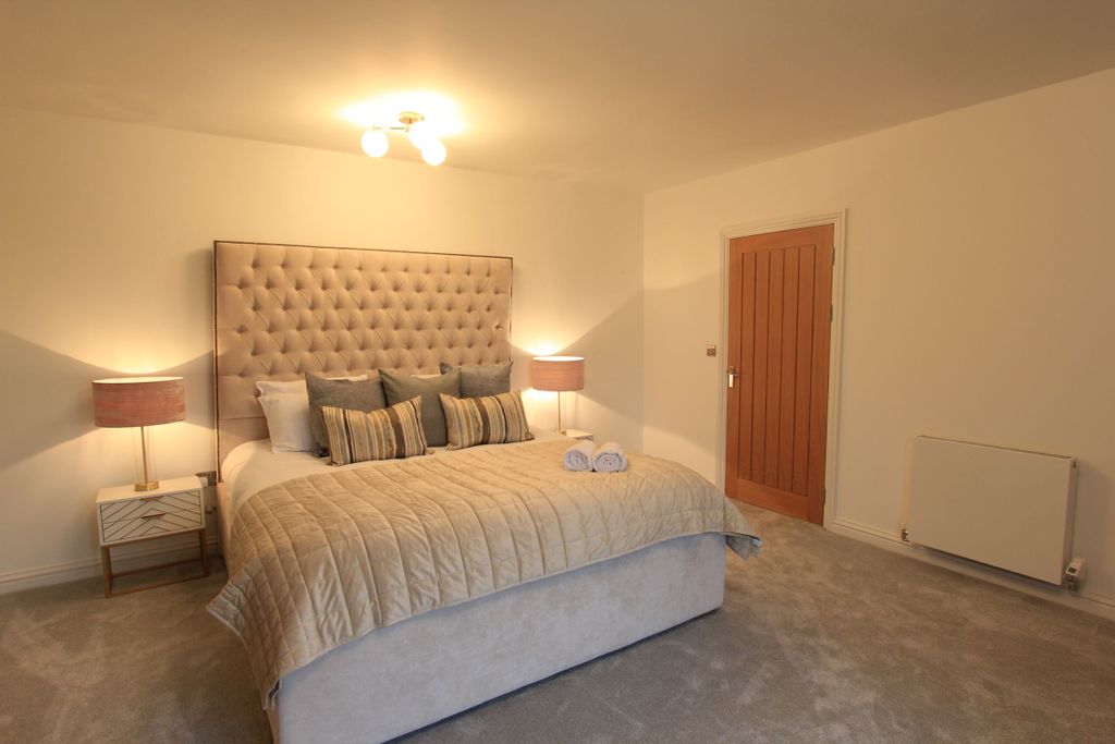 Additional image 11 of 2 bed flat to rentFlat, Cabot Mews, Braemar Avenue, Bristol BS7