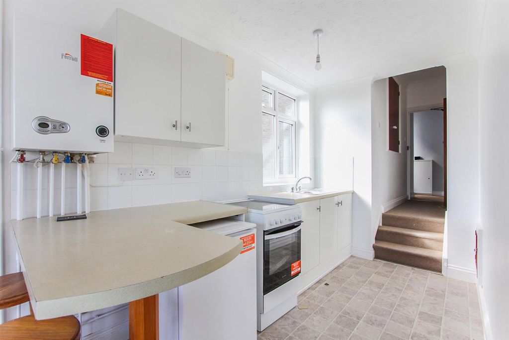 Property photo 3 of 9 Tower Parade, Whitstable