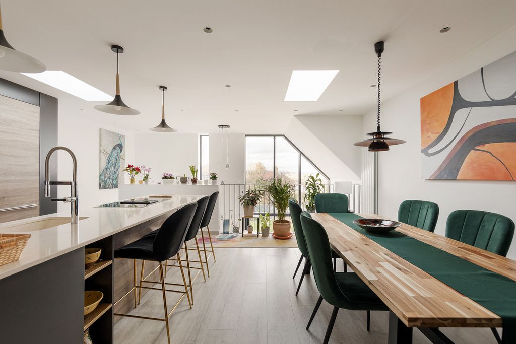 Property photo 3 of 30