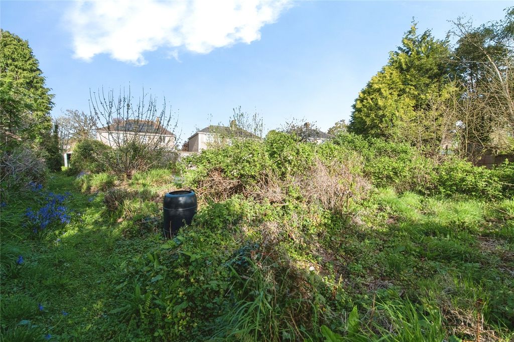 Property photo 2 of 8 Picture No. 01