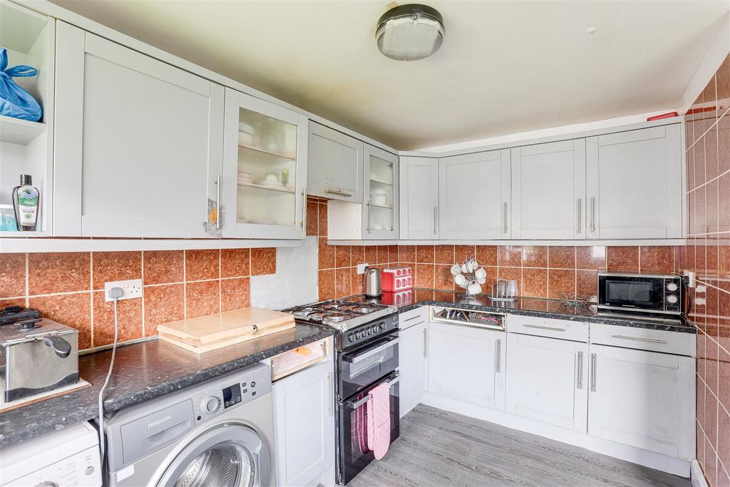 Property photo 3 of 21 4486.Jpg