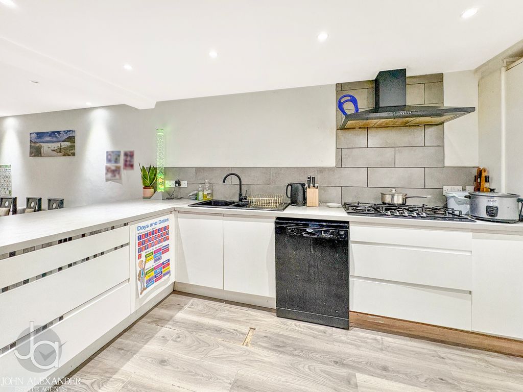 Property photo 3 of 15 Photo 14-11-2025, 10 41 22