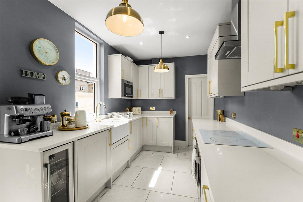 Property photo 2 of 41 Pimlico Road-8.Jpg
