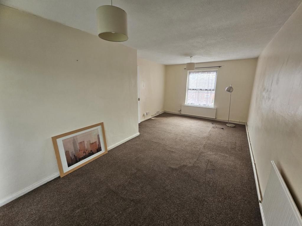 Property photo 3 of 8 Living Room