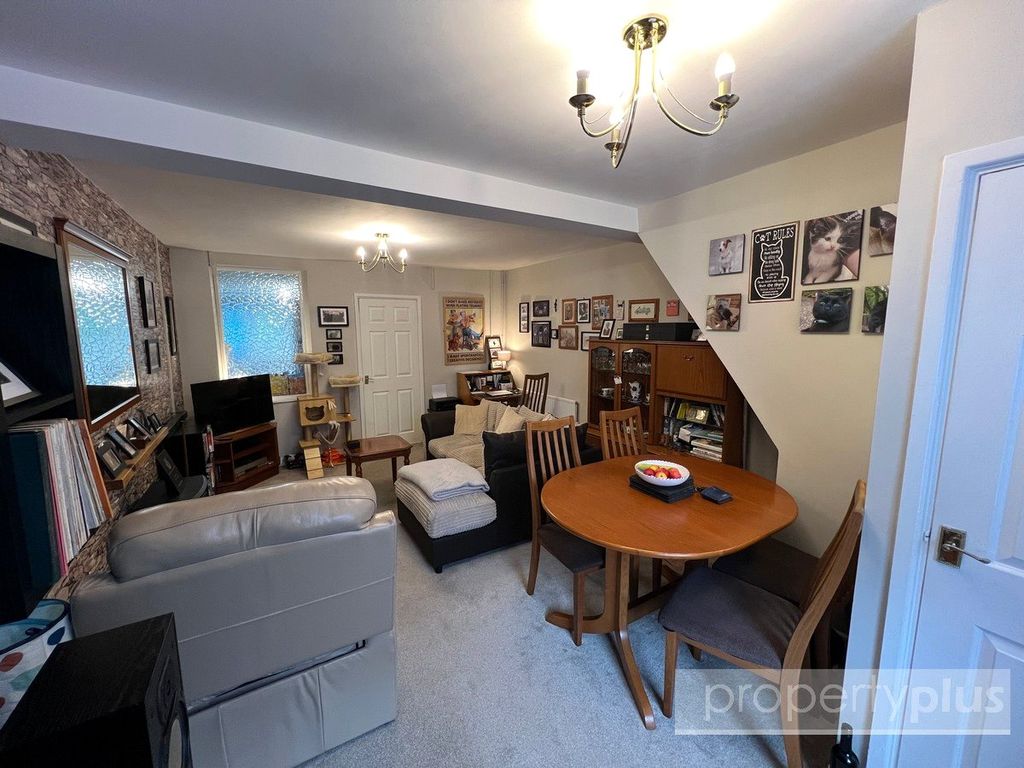 Property photo 3 of 10 Picture No. 04