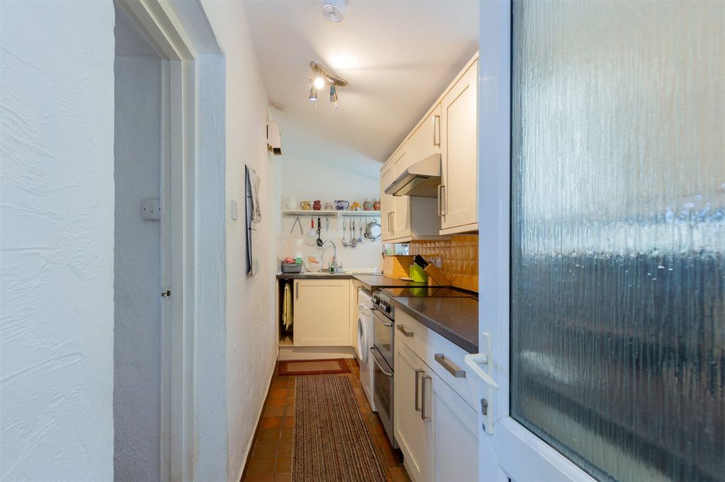 Additional image 9 of 2 bed detached house for saleShore Cottage, 11 Shore Road, Carradale PA28