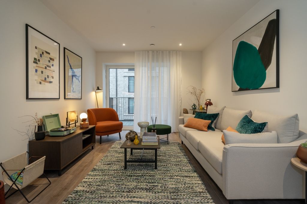 Property photo 3 of 17