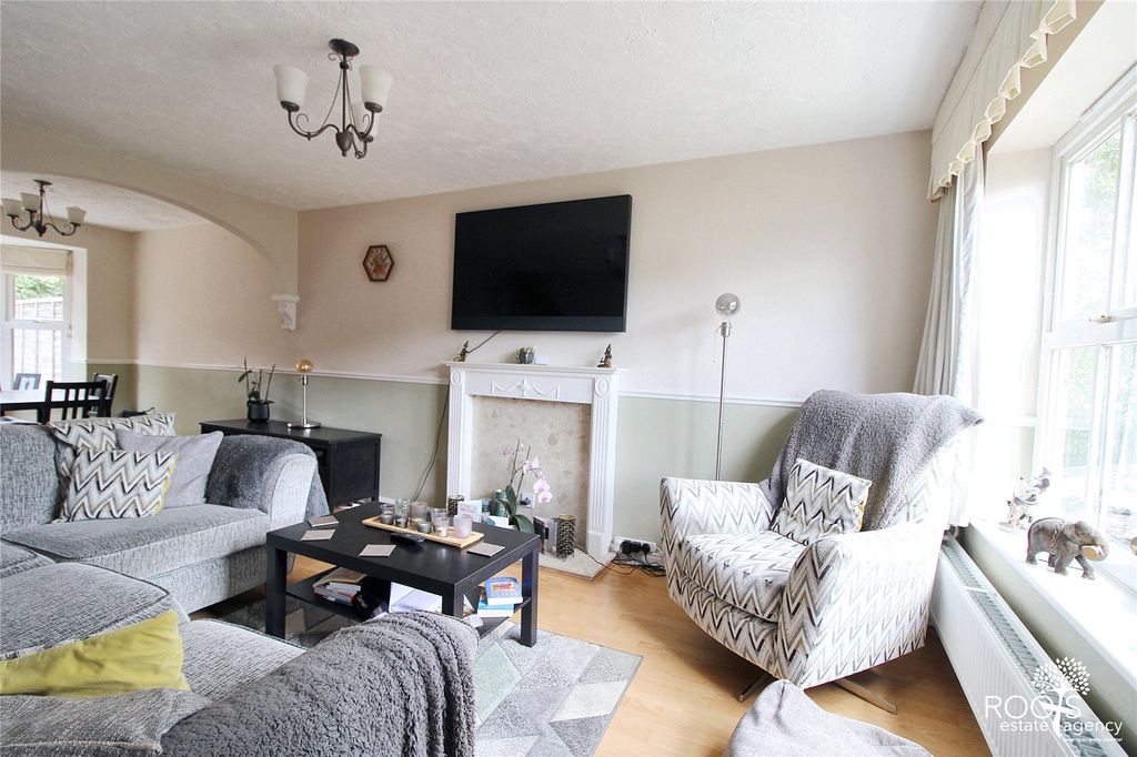 Property photo 2 of 13 Picture No. 01