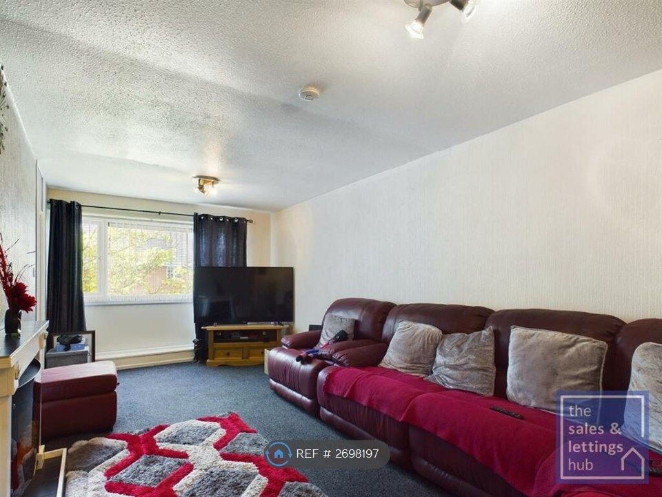 Property photo 3 of 5