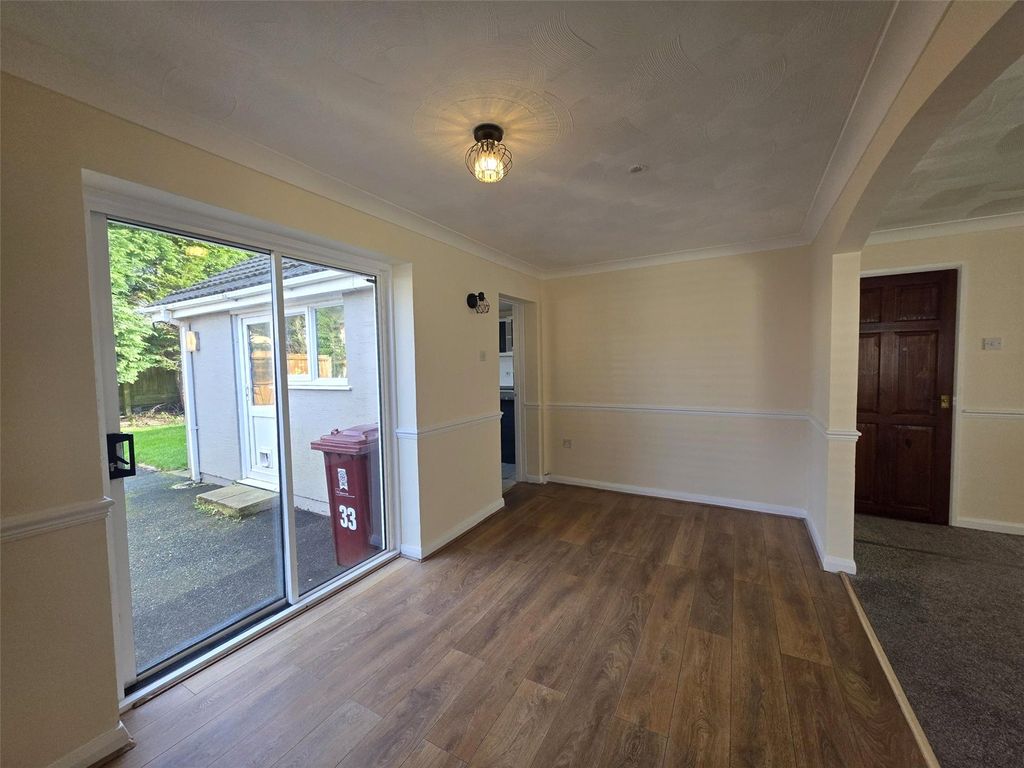 Property photo 3 of 27 Picture No. 28