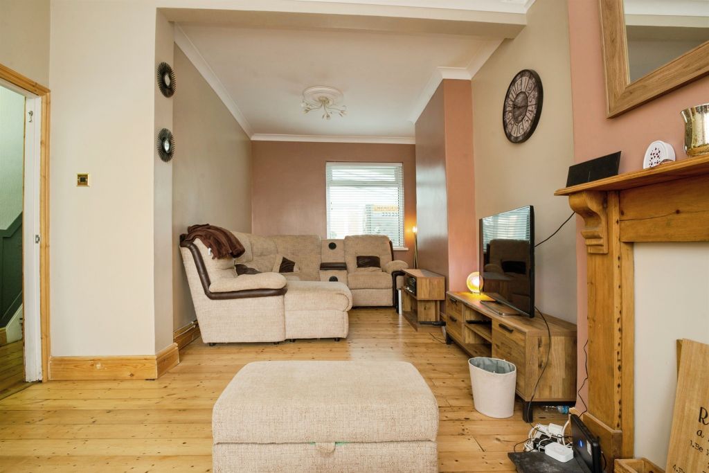 Property photo 3 of 13