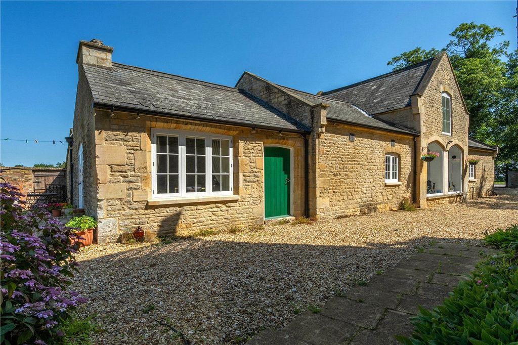 Property photo 2 of 15 Picture No. 57