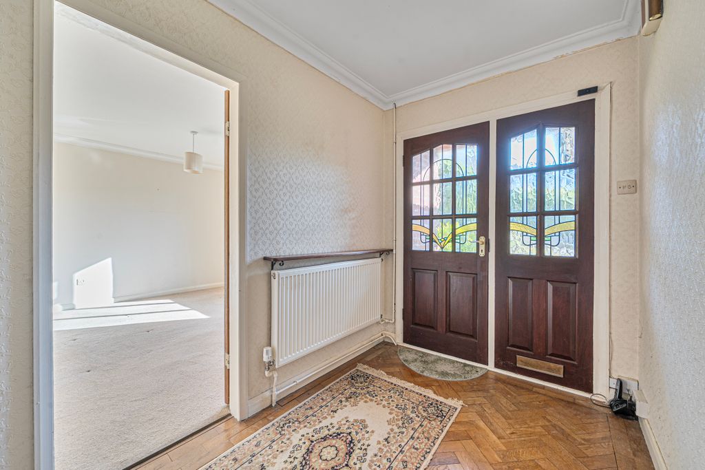 Property photo 2 of 9 1356864-8-68d6d19Eeb94B