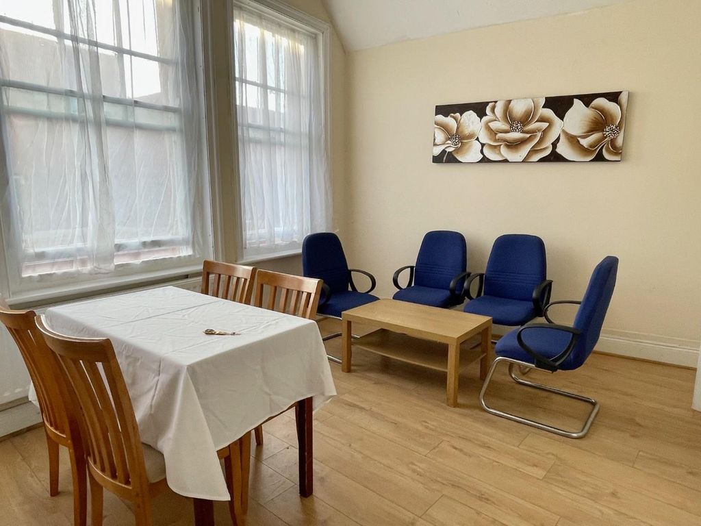 Property photo 3 of 8 Img_8933.Jpeg