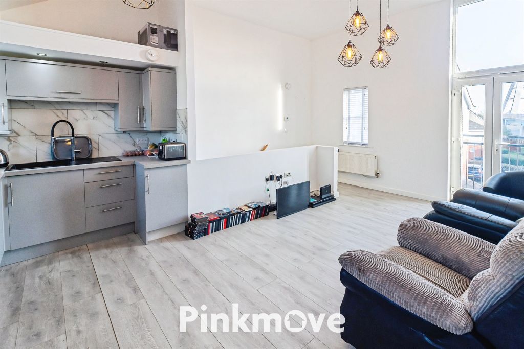 Property photo 2 of 11