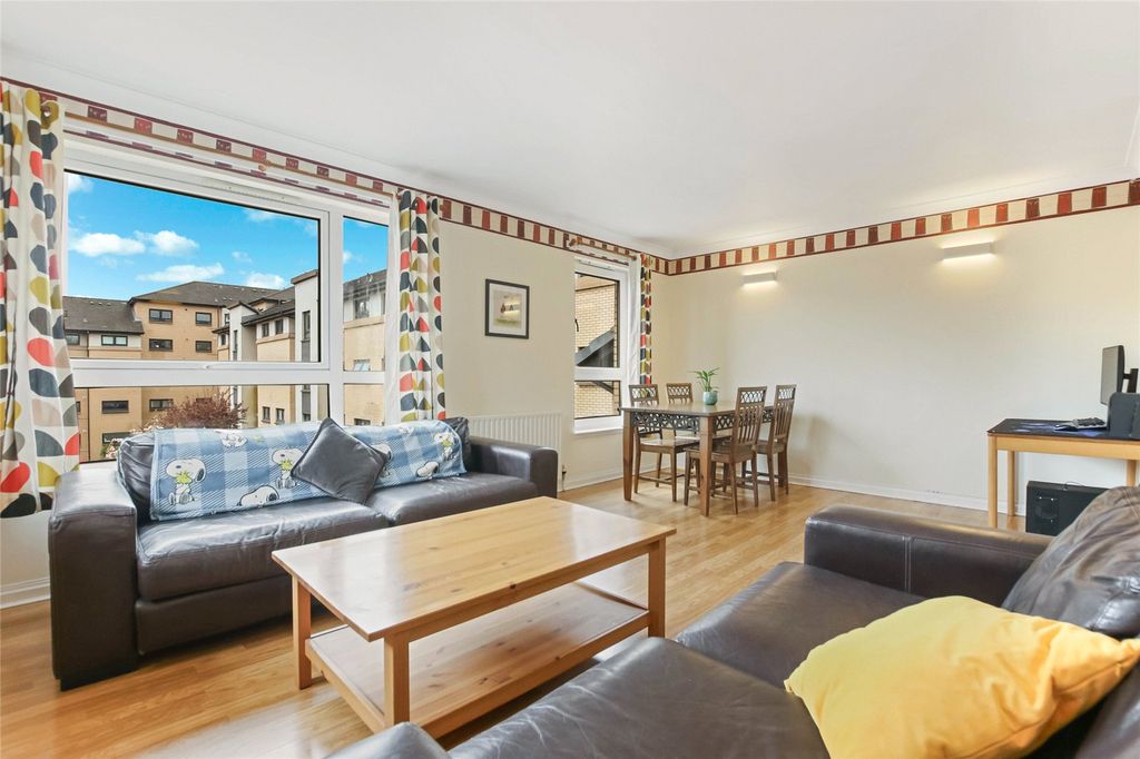 Property photo 2 of 21 Picture No. 05