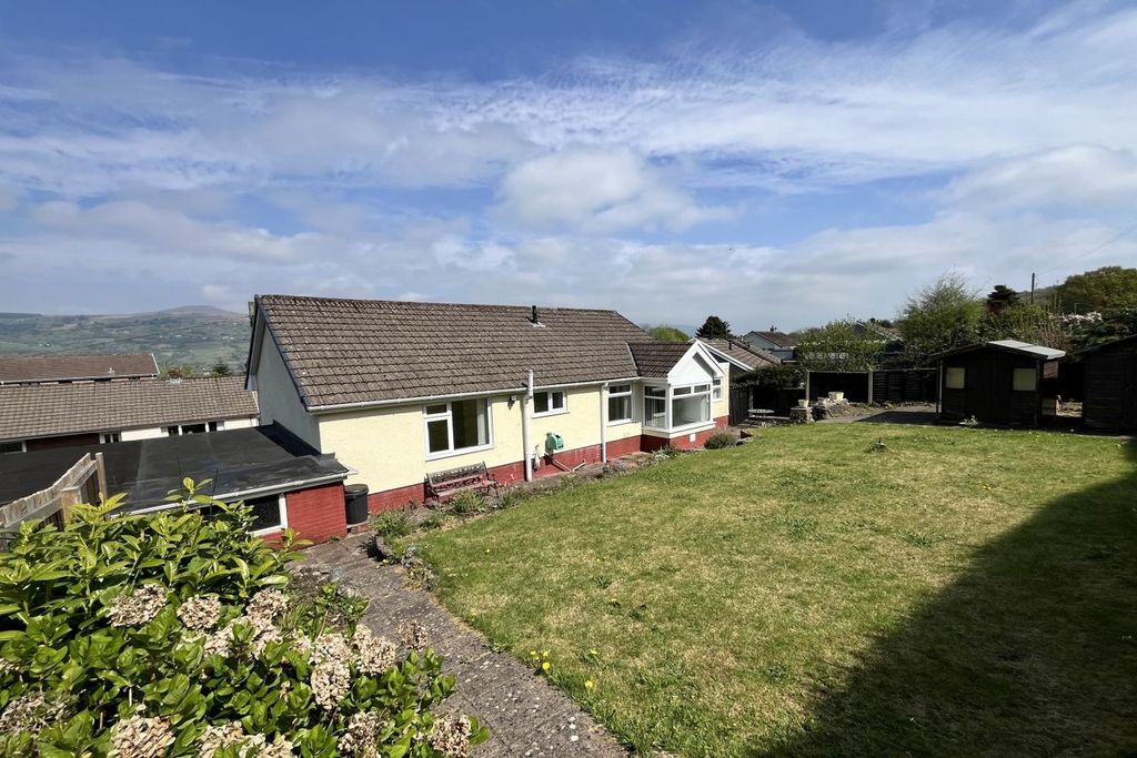 Property photo 3 of 15