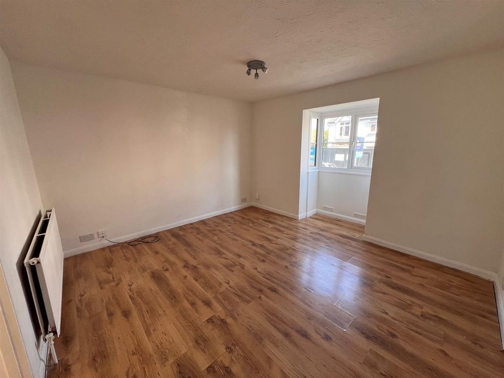 Property photo 3 of 7 1.Jpg