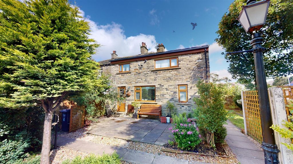 Property photo 1 of 14 4-Green-Lane-07262023_141220.Jpg