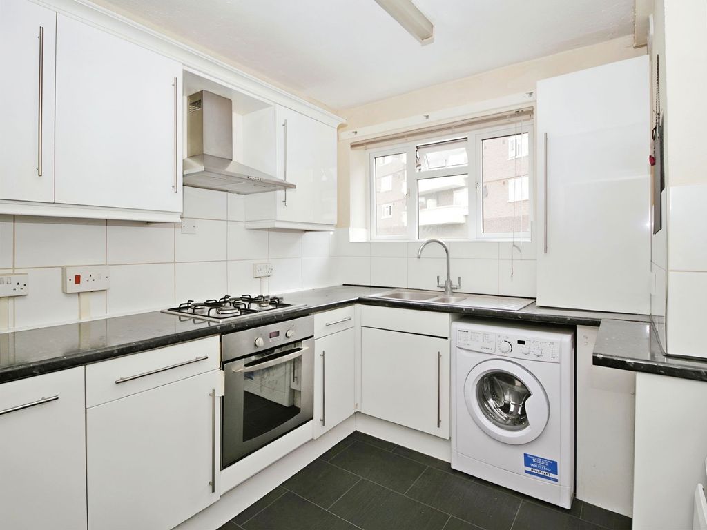 Property photo 2 of 9