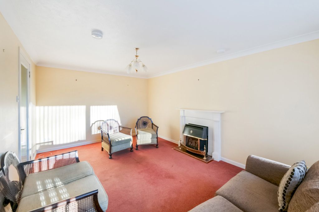 Property photo 3 of 19