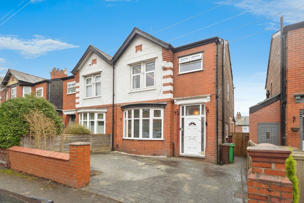 Property photo 1 of 17 Photography