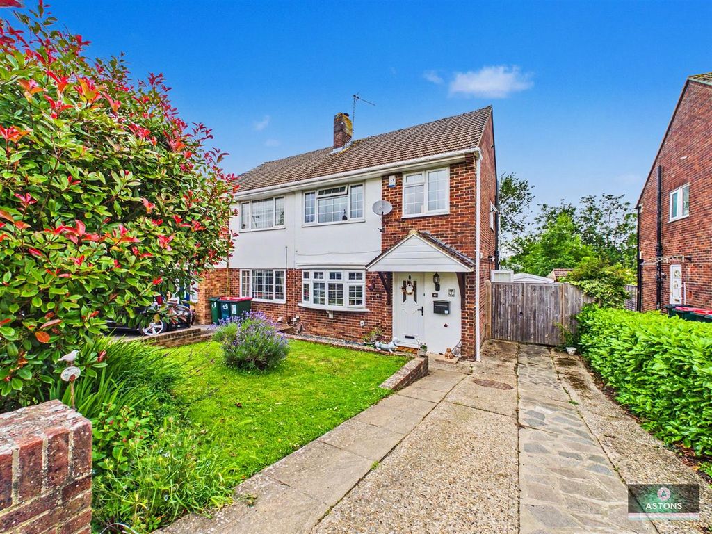 Property photo 1 of 19 Cam02067G0-Pr0297-Still020.Jpg