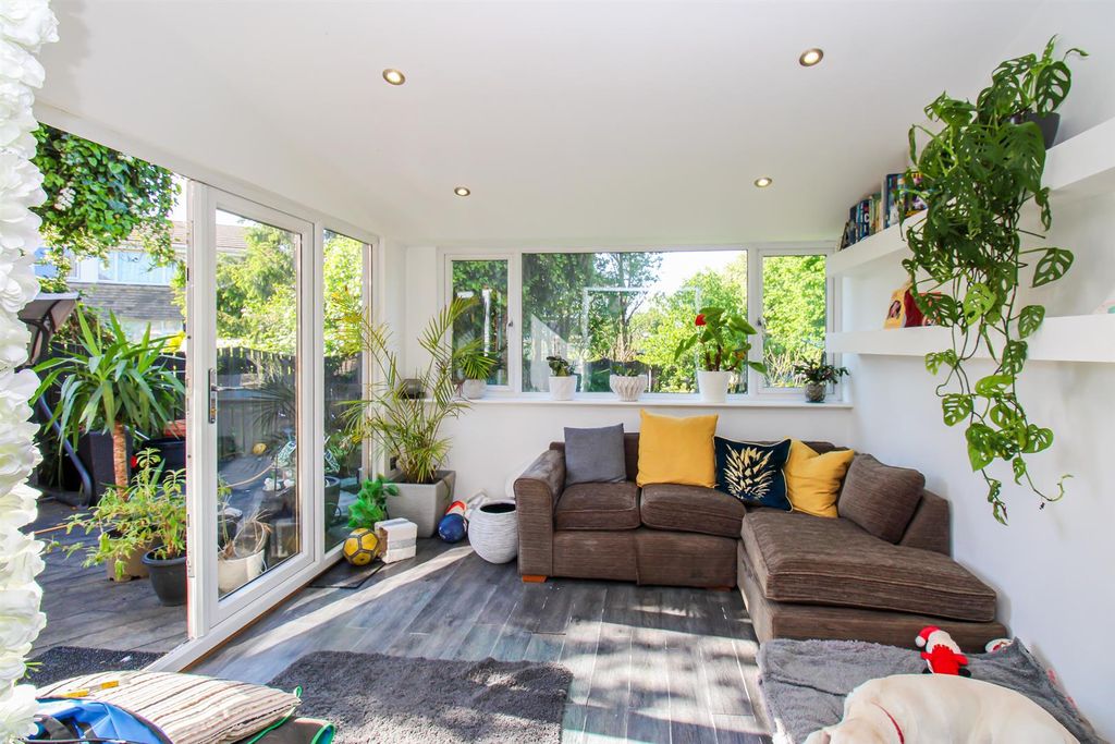 Property photo 3 of 13 Sun Room