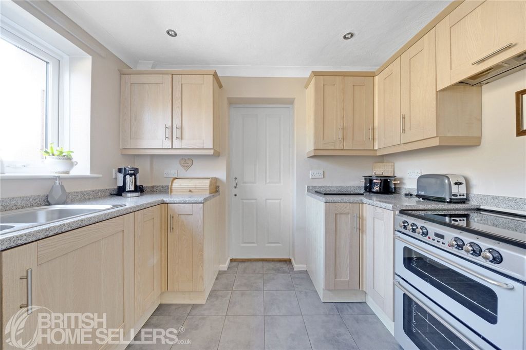 Property photo 2 of 15 Picture No. 05