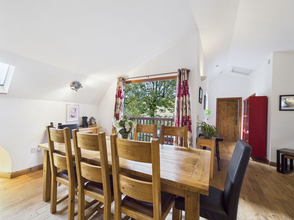 Property photo 3 of 23 Dining