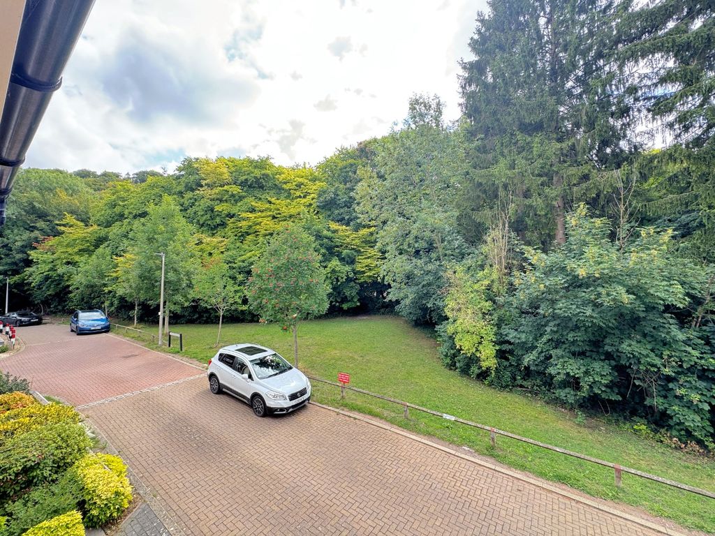 Property photo 3 of 12 4427004