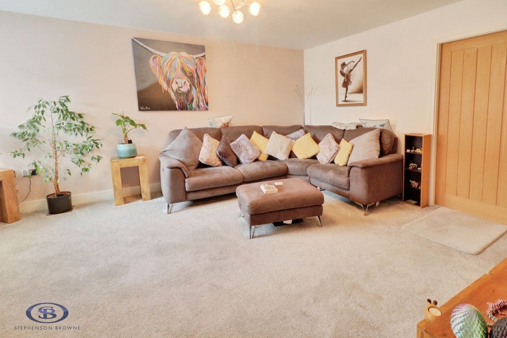 Property photo 2 of 22 Pbox-Img.Jpg