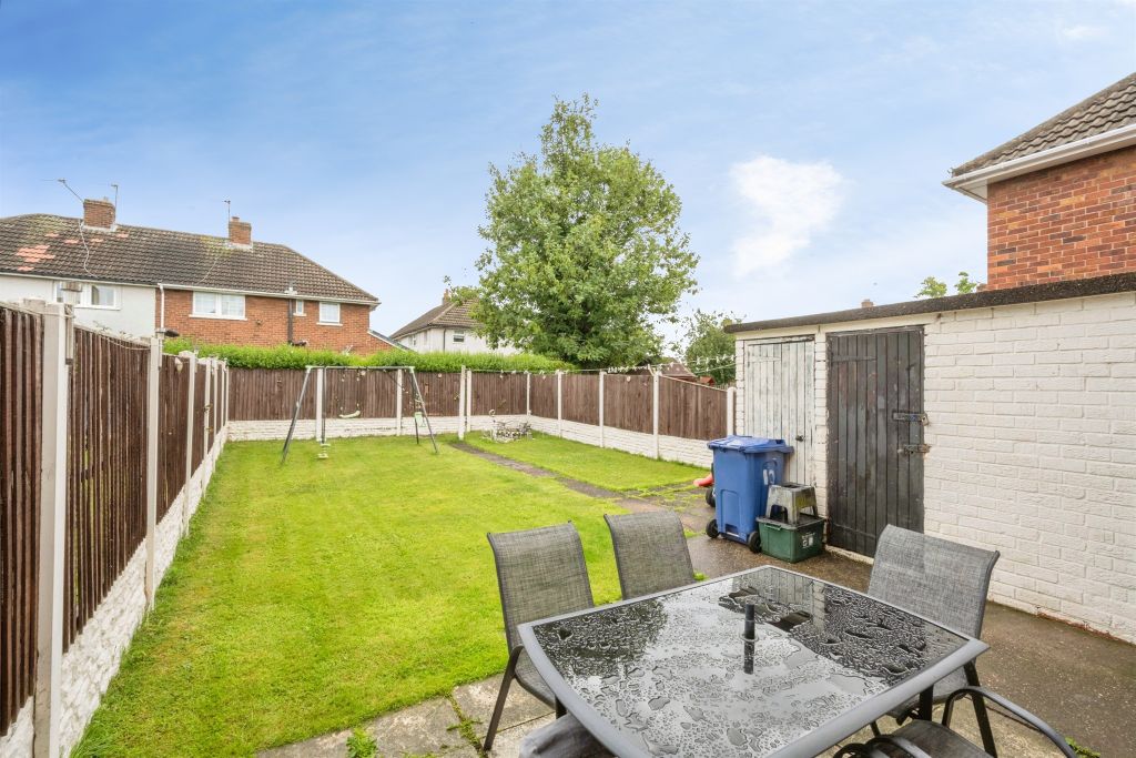 Property photo 2 of 13