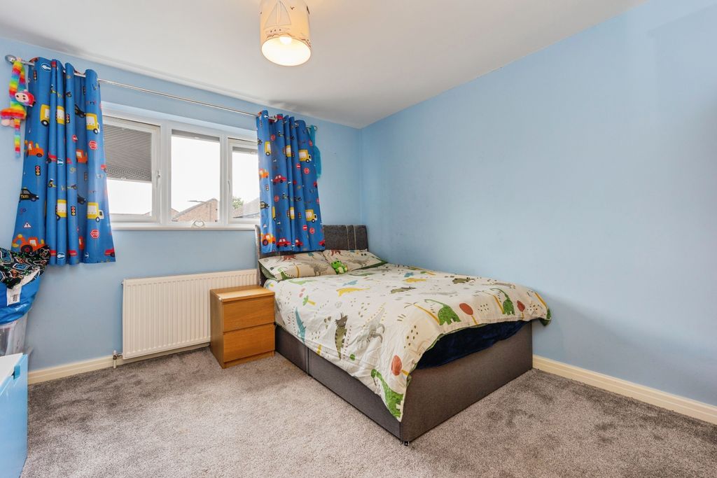 Property photo 3 of 15
