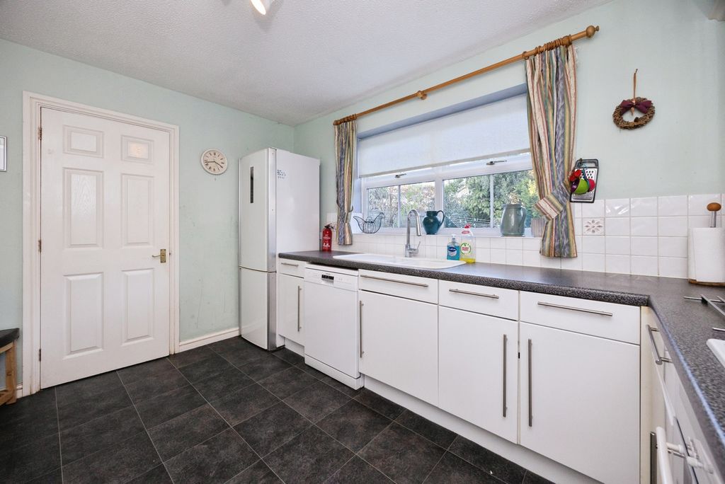 Property photo 3 of 20