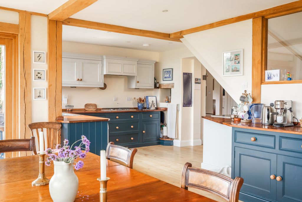 Additional image 8 of 4 bed country house to rentBarnhill Road, Ridge BH20