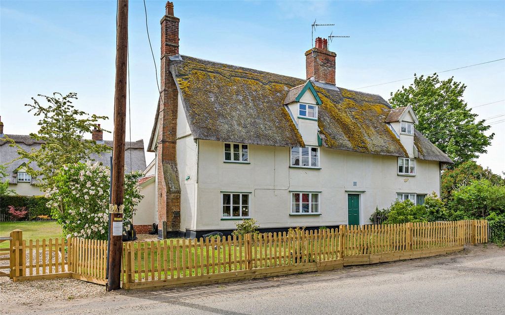 Property photo 1 of 18 2 Barrack Yard