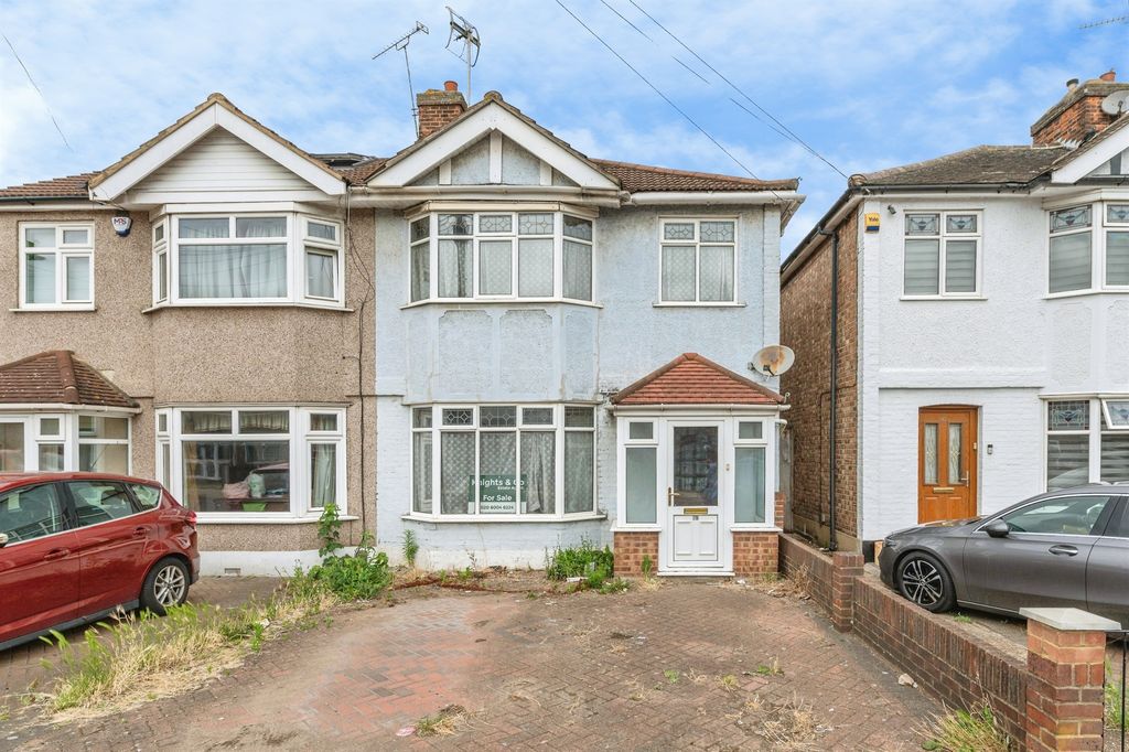 Property photo 1 of 12