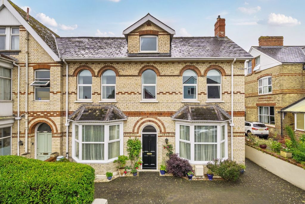 Property photo 1 of 29 1