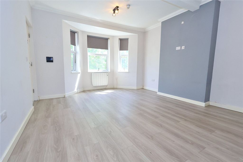 Property photo 2 of 8 Picture No. 03
