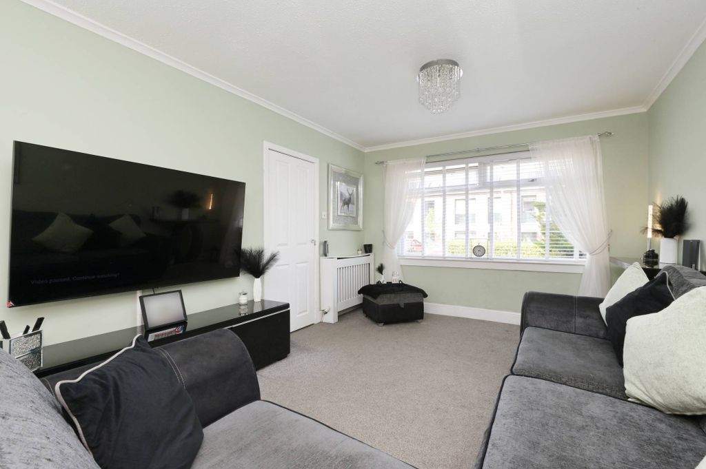 Property photo 2 of 29