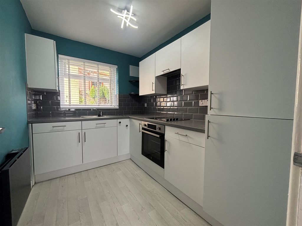 Property photo 3 of 15 13.Jpg