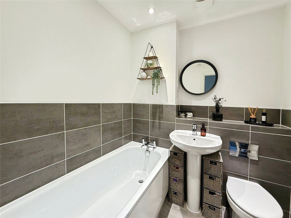 Property photo 3 of 10 Picture No. 08