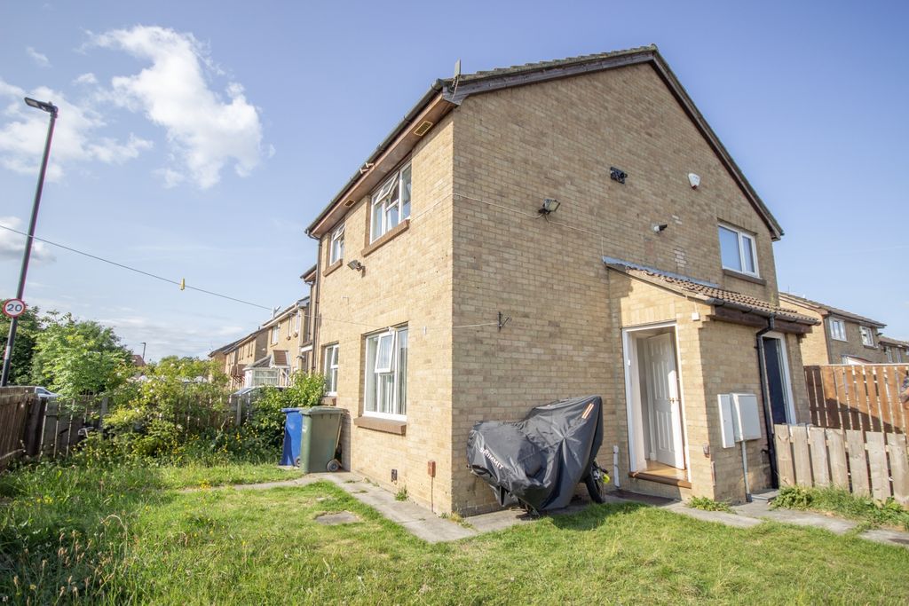 Property photo 1 of 7 1