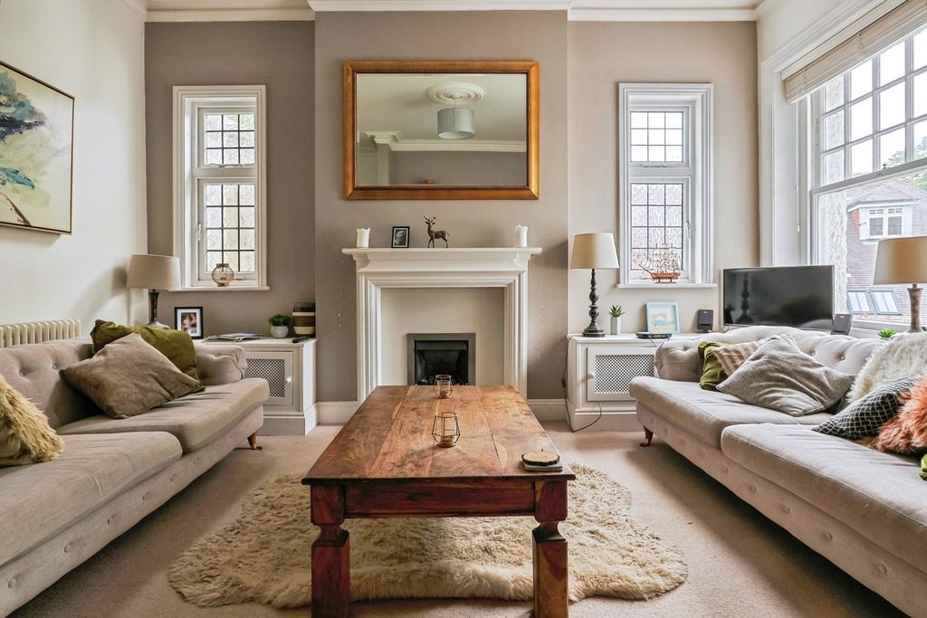 Property photo 3 of 14 Pbox-Img.Jpg