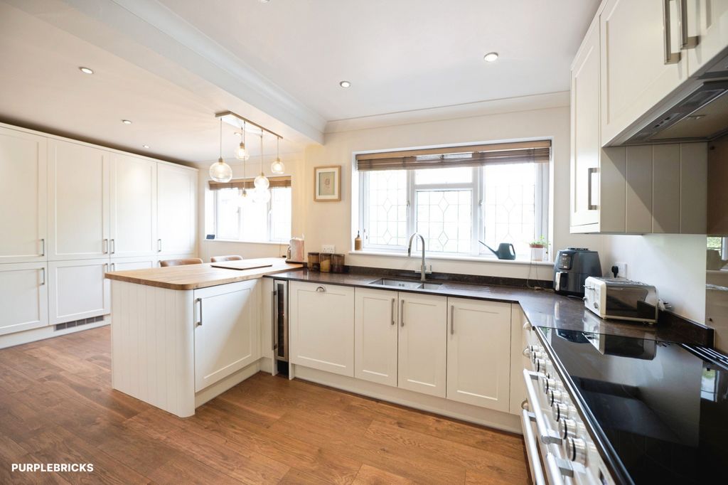 Property photo 2 of 39 Kitchen